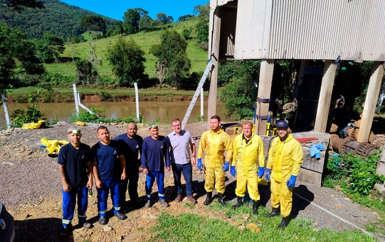 Manutenção em estruturas de captação e tratamento de água remove 50 toneladas de sedimentos após chuvas